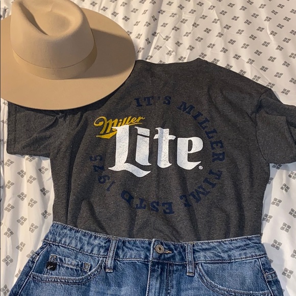 Urban Outfitters Tops - Miller Lite tee!
